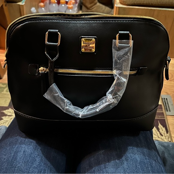 Dooney & Bourke Handbags - Dooney & Bourke Bag